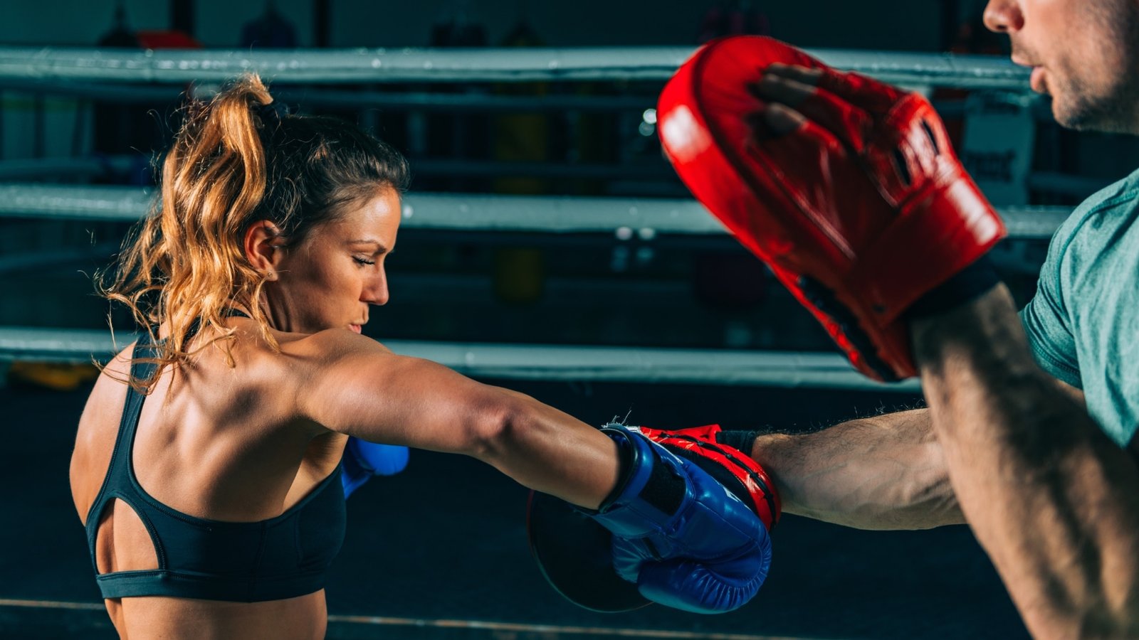 Psicologo dello sport, Mental training atleti, Consulenza psicologica sportiva, Supporto psicologico sport, Psicologia e prestazioni sportive, Psicologo per atleti, Preparazione mentale sportiva, Psicologia per allenatori, Gestione ansia nello sport, Motivazione sportiva, Psicologo dello sport Cagliari, Mental trainer Cagliari, Psicologia sportiva Sardegna, Supporto psicologico atleti Cagliari, Mental coach sportivo Cagliari, Come migliorare la performance sportiva, Strategie per la concentrazione in gara, Tecniche di rilassamento per atleti, Come gestire lo stress nelle competizioni, Allenamento mentale per sportivi, Psicologia sportiva per allenatori, Relazione tra genitori e atleti, Come sostenere i figli nello sport, Comunicazione efficace nello sport, Crescita personale attraverso lo sport, Focus mentale negli sportivi, Resilienza nello sport, Superare le paure nello sport, Ottimizzazione delle prestazioni mentali, Psicologia applicata allo sport